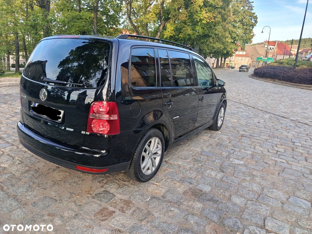 Volkswagen Touran - 2