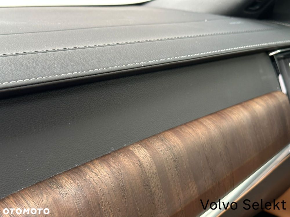 Volvo S90 - 33