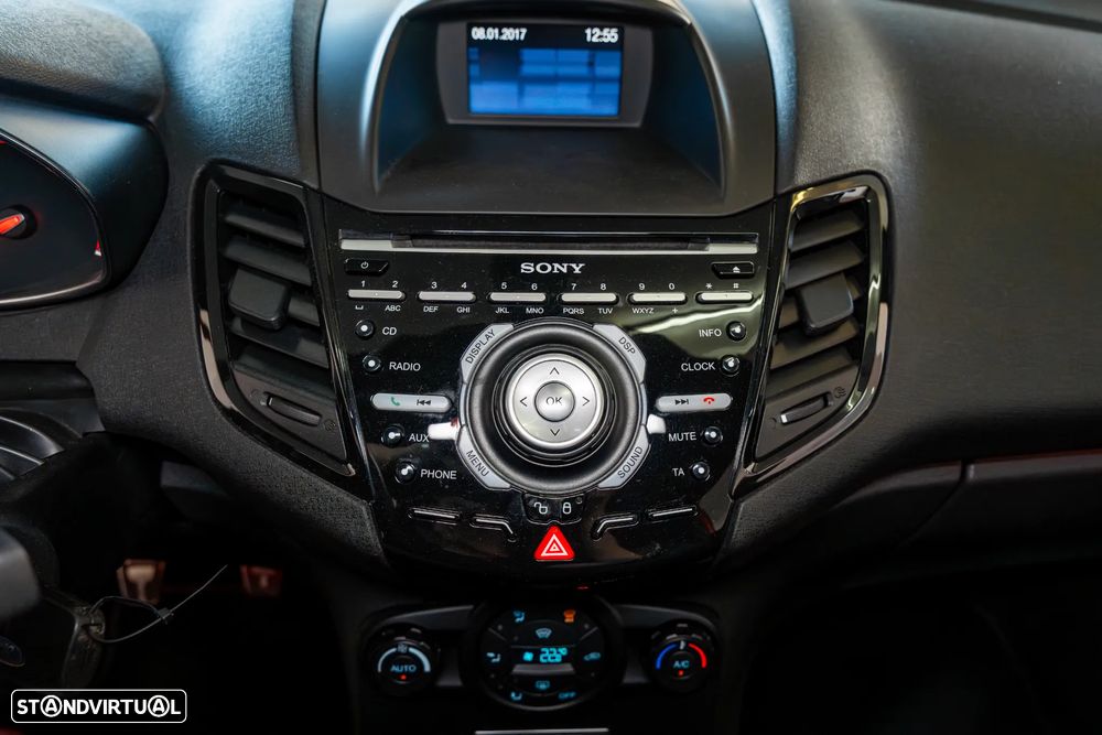 Ford Fiesta 1.6 T ST - 29