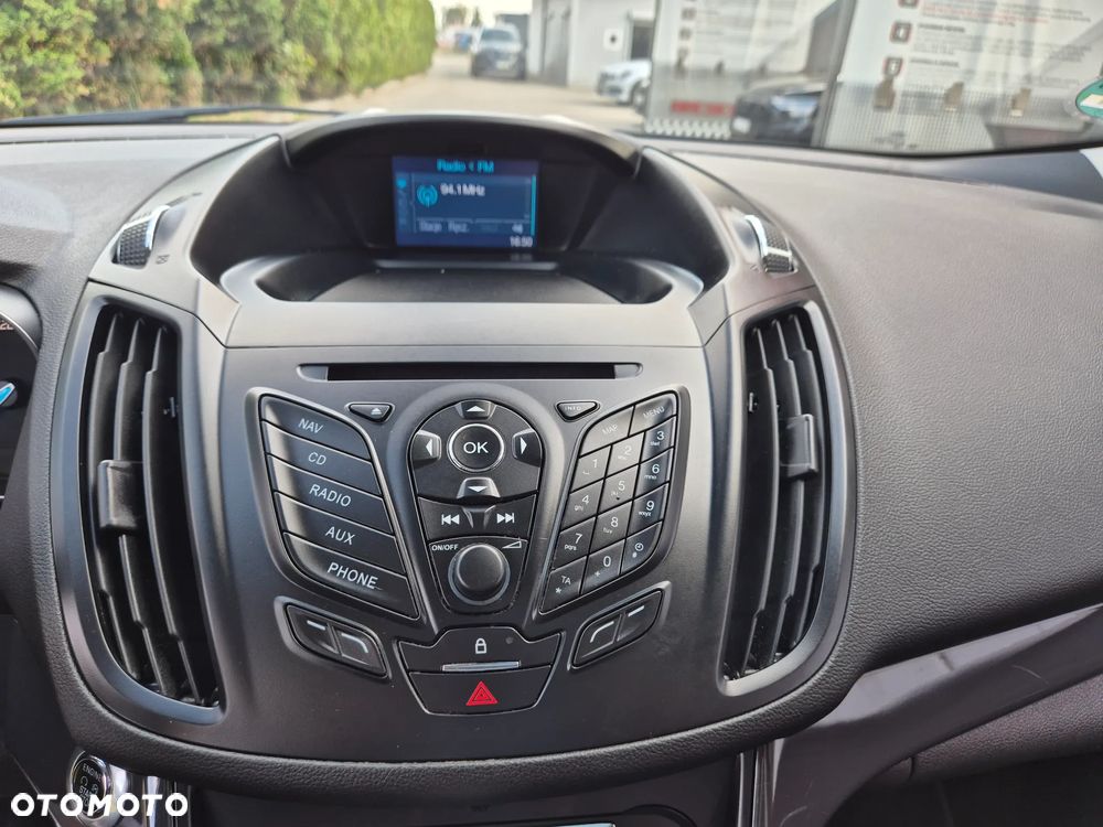 Ford Kuga 2.0 TDCi 4x4 Titanium - 36