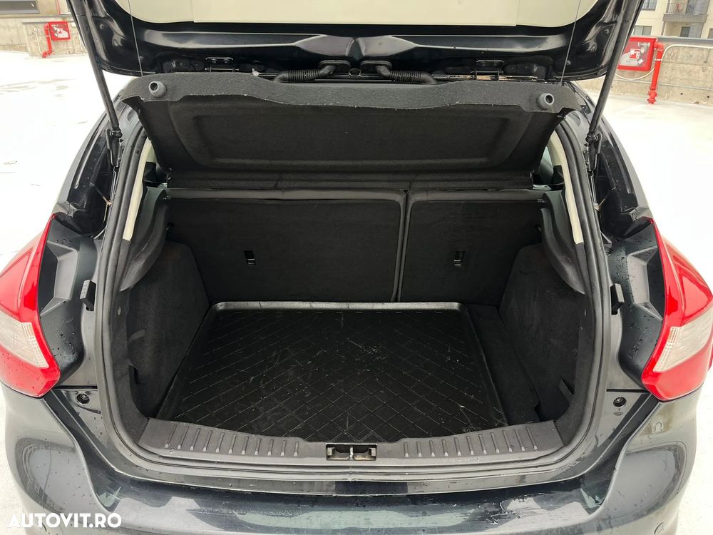 Ford Focus 1.6 TDCI DPF Start-Stopp-System Titanium - 13