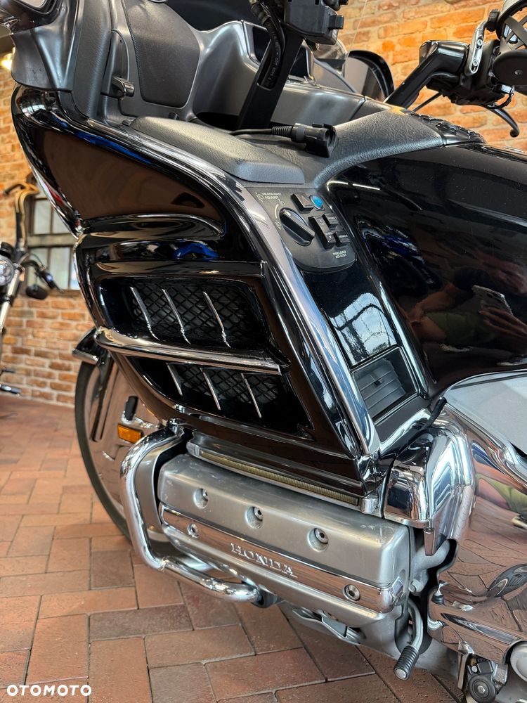 Honda GL - 17