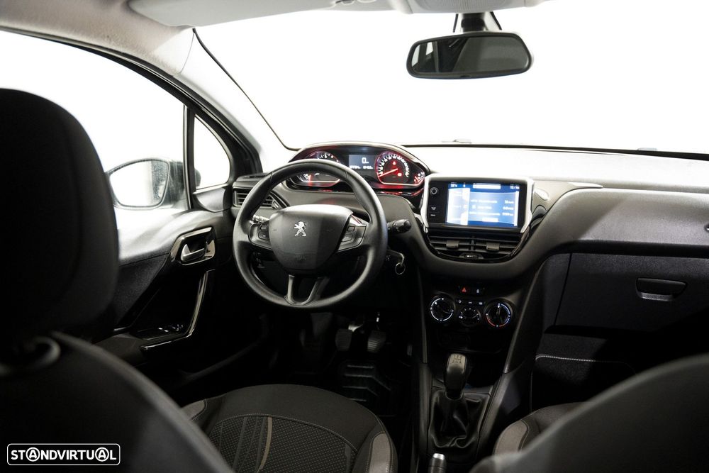 Peugeot 208 1.2 VTi SE Style - 4