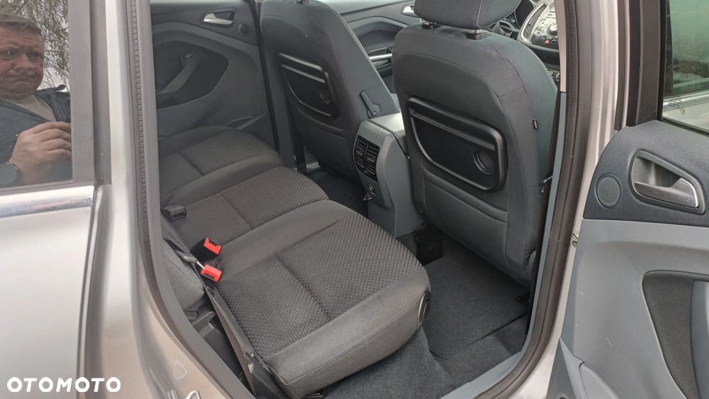 Ford C-MAX - 16