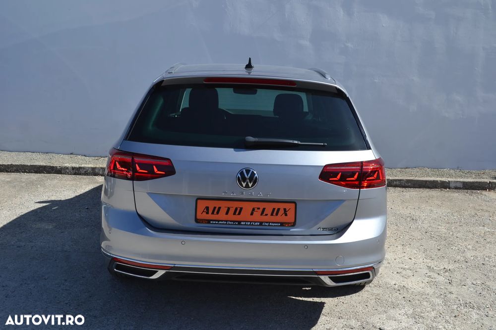 Volkswagen Passat 2.0 TDI SCR DSG 4Motion Elegance - 6
