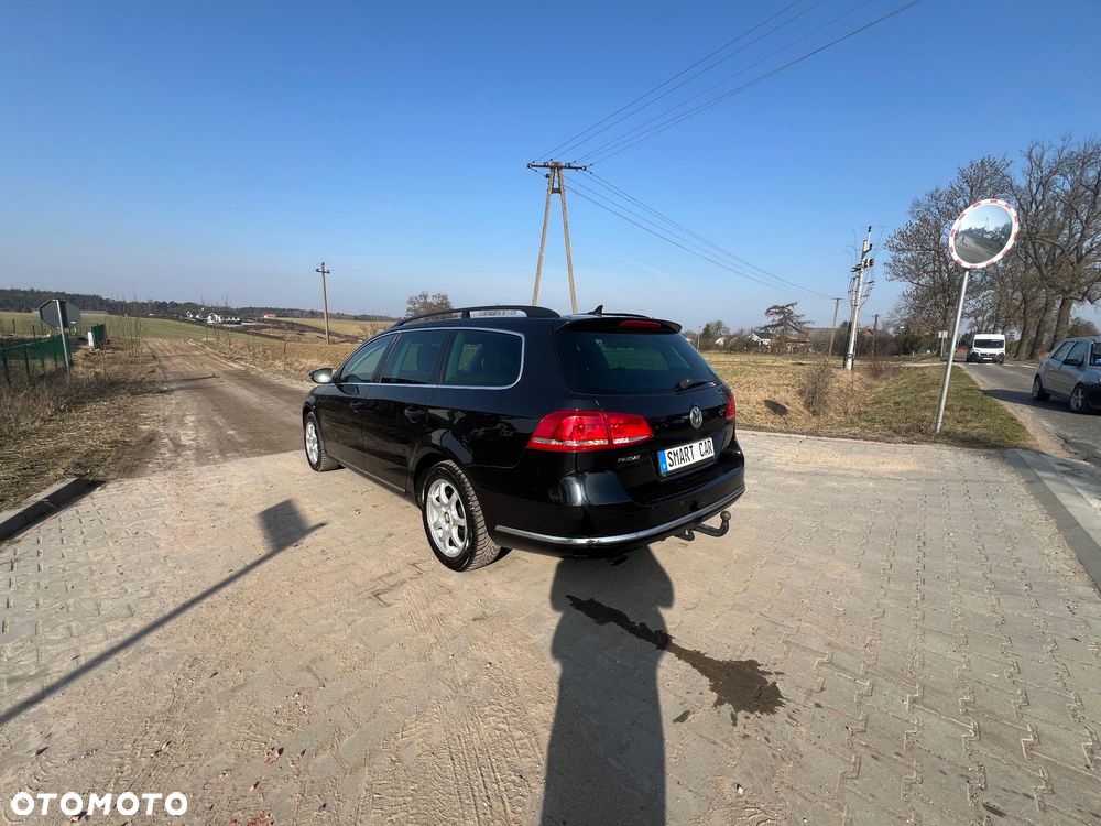 Volkswagen Passat - 11