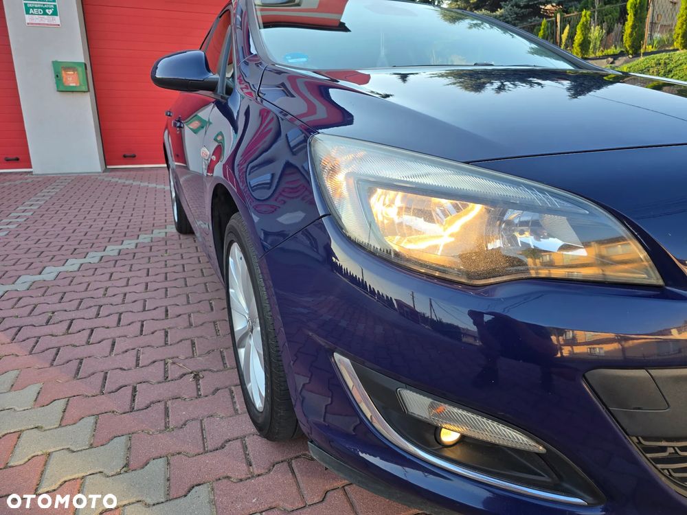 Opel Astra 1.4 Turbo Innovation - 17