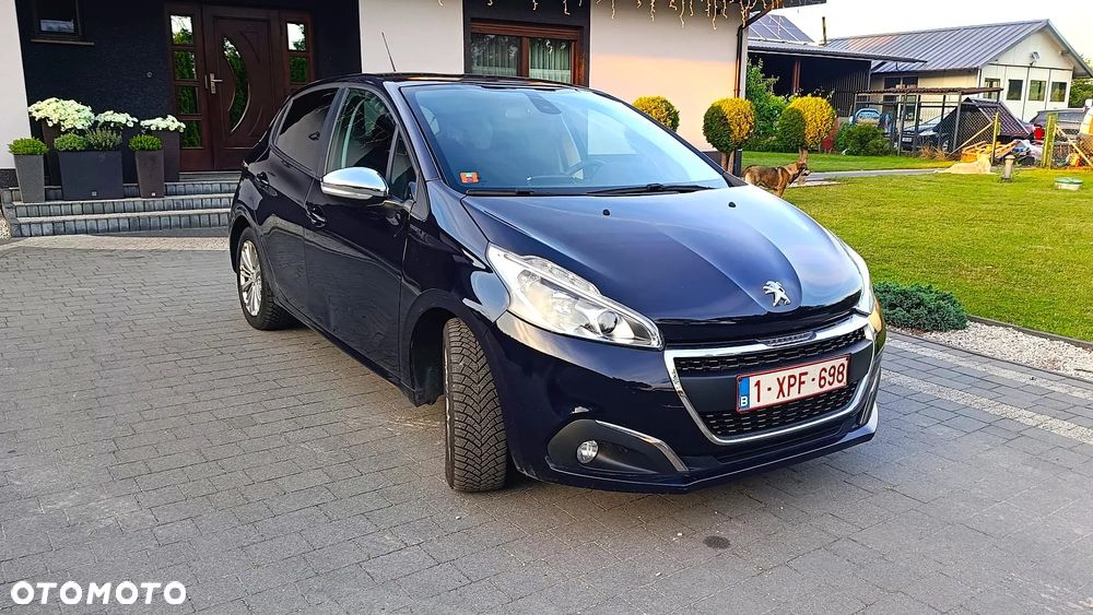 Peugeot 208 1.2 PureTech GPF Signature S&S - 2