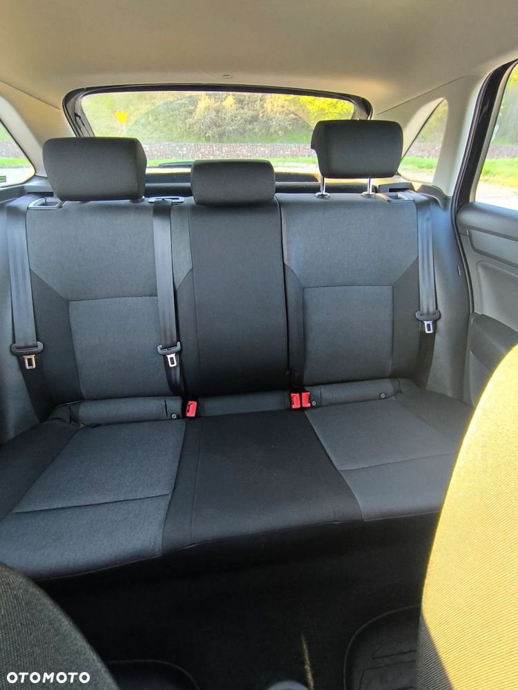 Skoda RAPID 1.6 TDI DPF Edition - 10