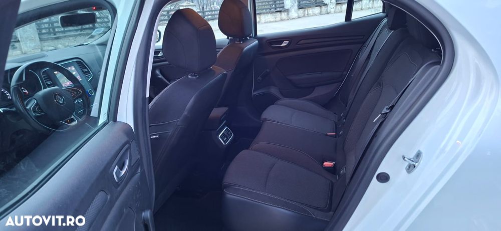 Renault Megane Blue dCi 116 Life - 13