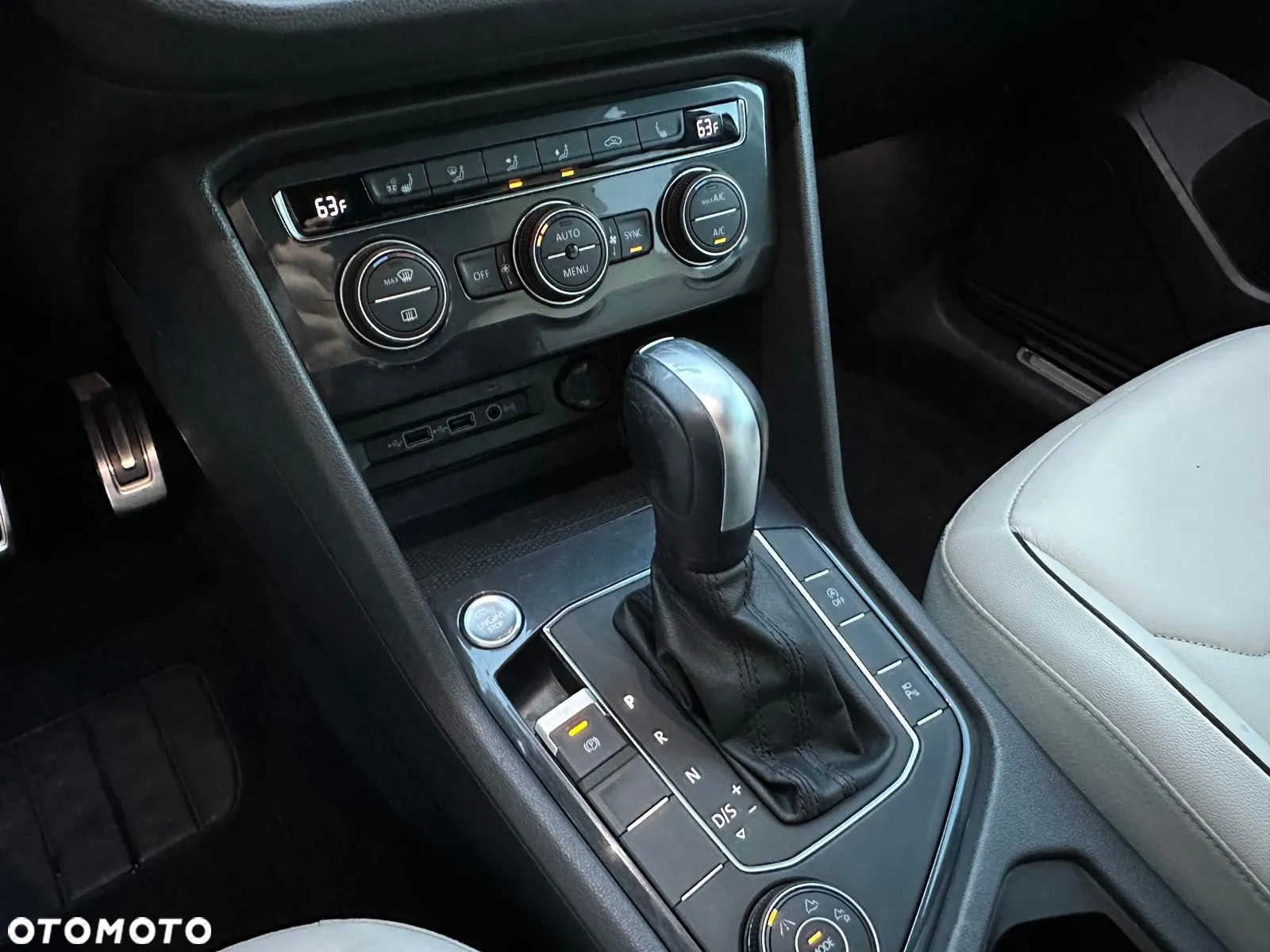 Volkswagen Tiguan - 9