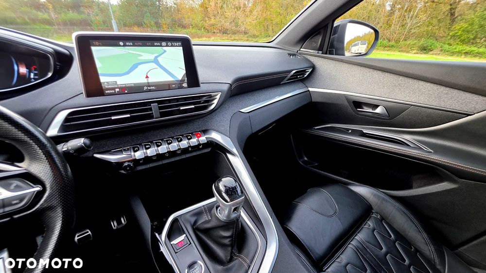 Peugeot 5008 ver-1-5-bluehdi-gt-s-s - 39