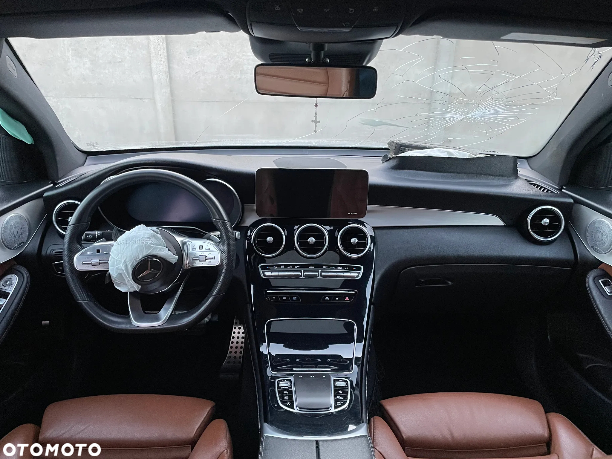 Mercedes-Benz GLC 220 d 4Matic 9G-TRONIC AMG Line - 23