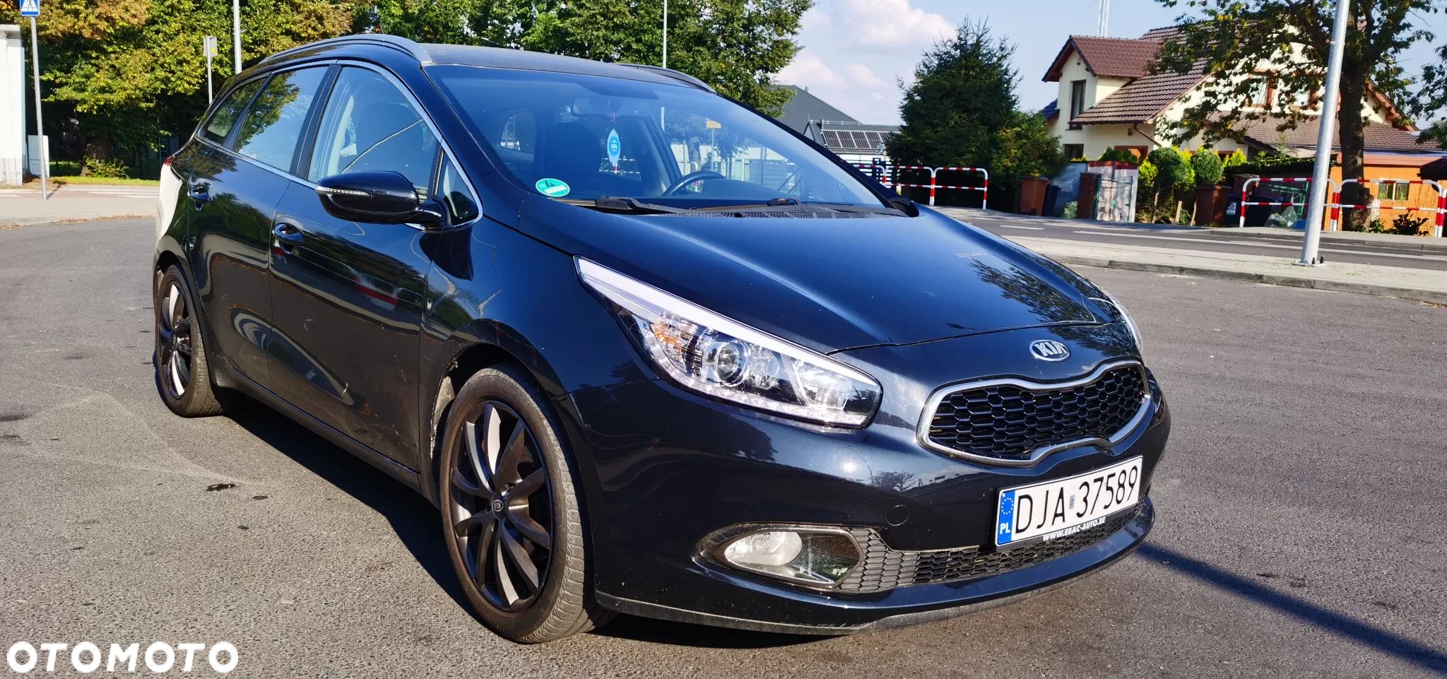 Kia Ceed - 1