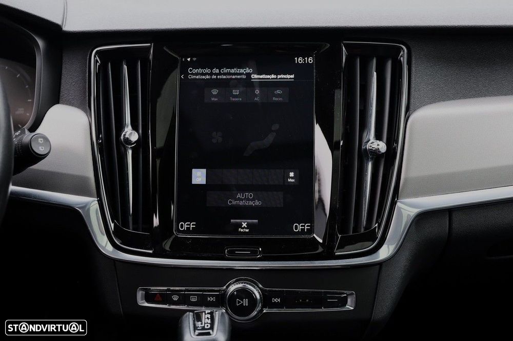 Volvo V90 2.0 D4 Momentum Plus Geartronic - 30