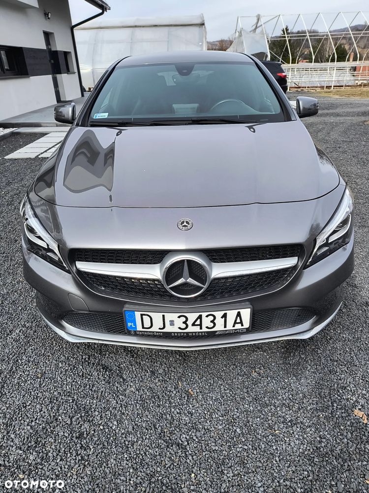 Mercedes-Benz CLA 180 7G-DCT UrbanStyle Edition - 6