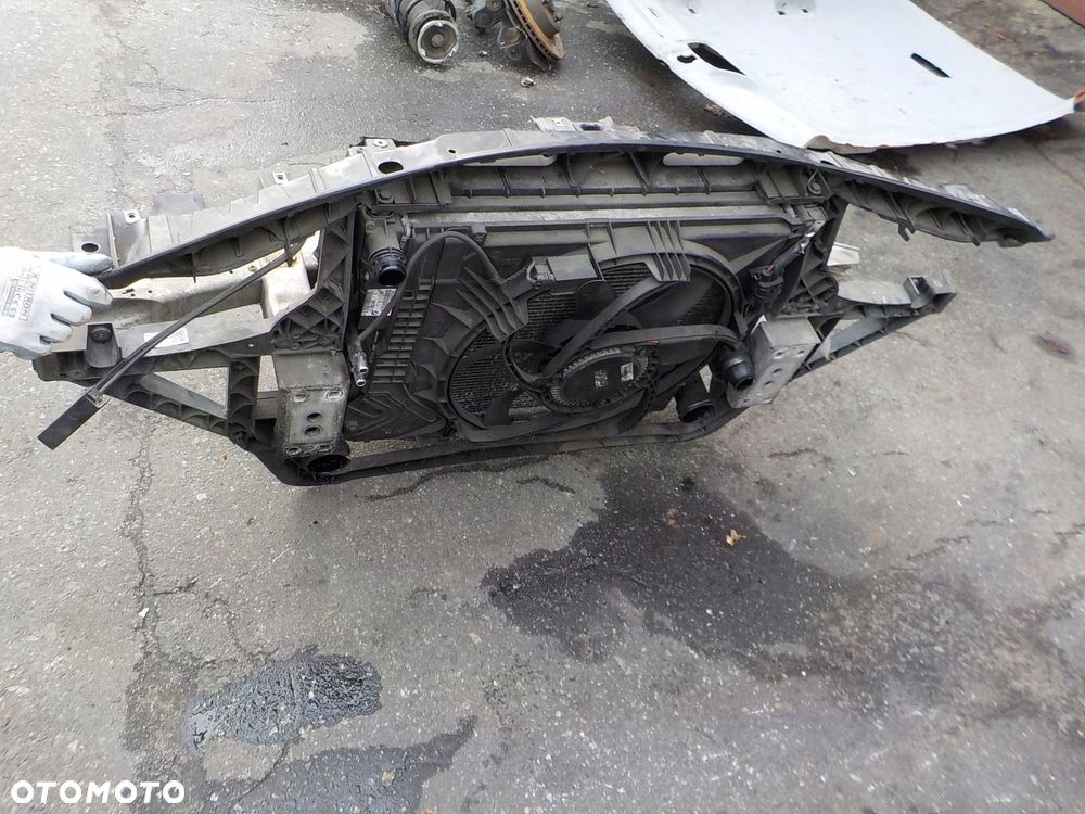 wzmocnienie pas przód chłodnice bmw x3 e83 2,0 d 2007r - 2