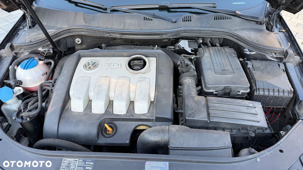 Volkswagen Passat 1.9 TDI Trendline - 18