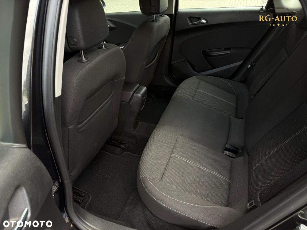 Opel Astra - 32
