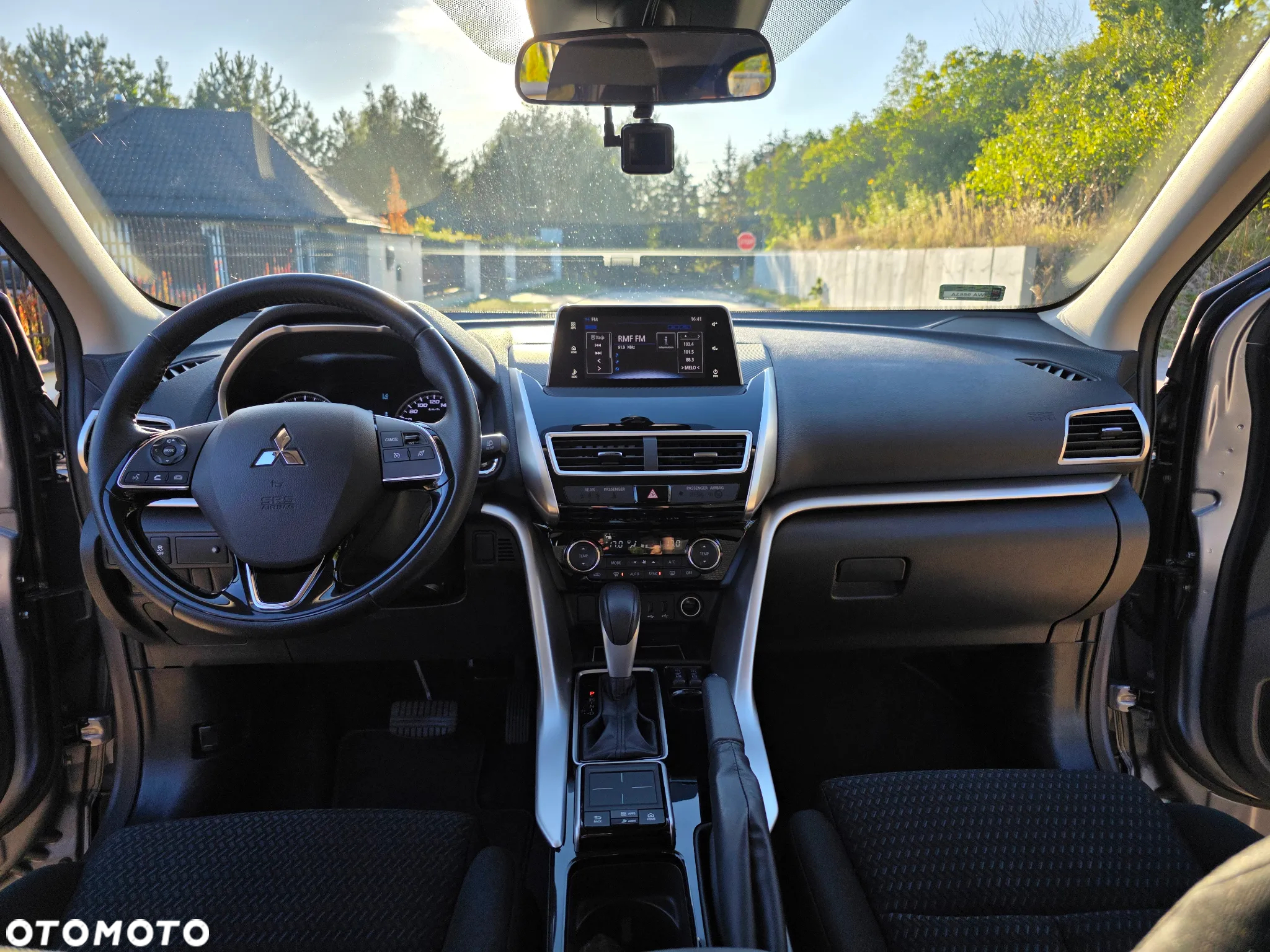 Mitsubishi Eclipse Cross - 21