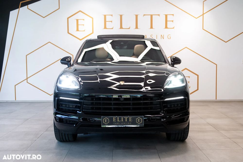 Porsche Cayenne Standard - 2