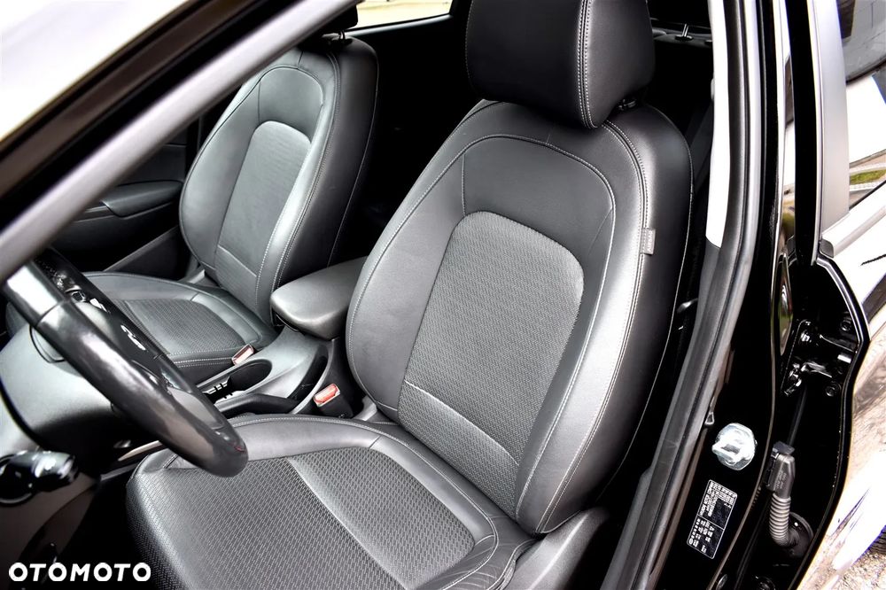 Hyundai Kona 1.6 T-GDI DCT 4WD Premium - 11