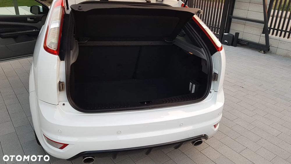 Ford Focus - 16
