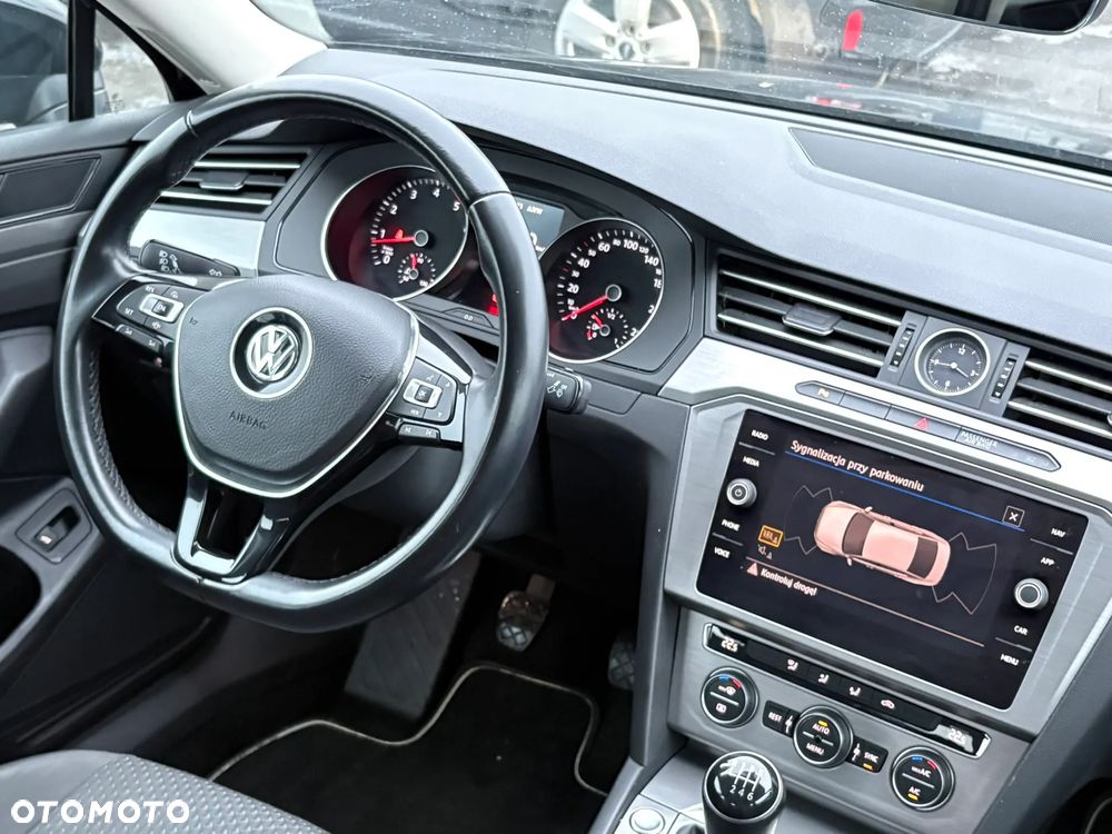 Volkswagen Passat 1.5 TSI EVO Trendline - 14