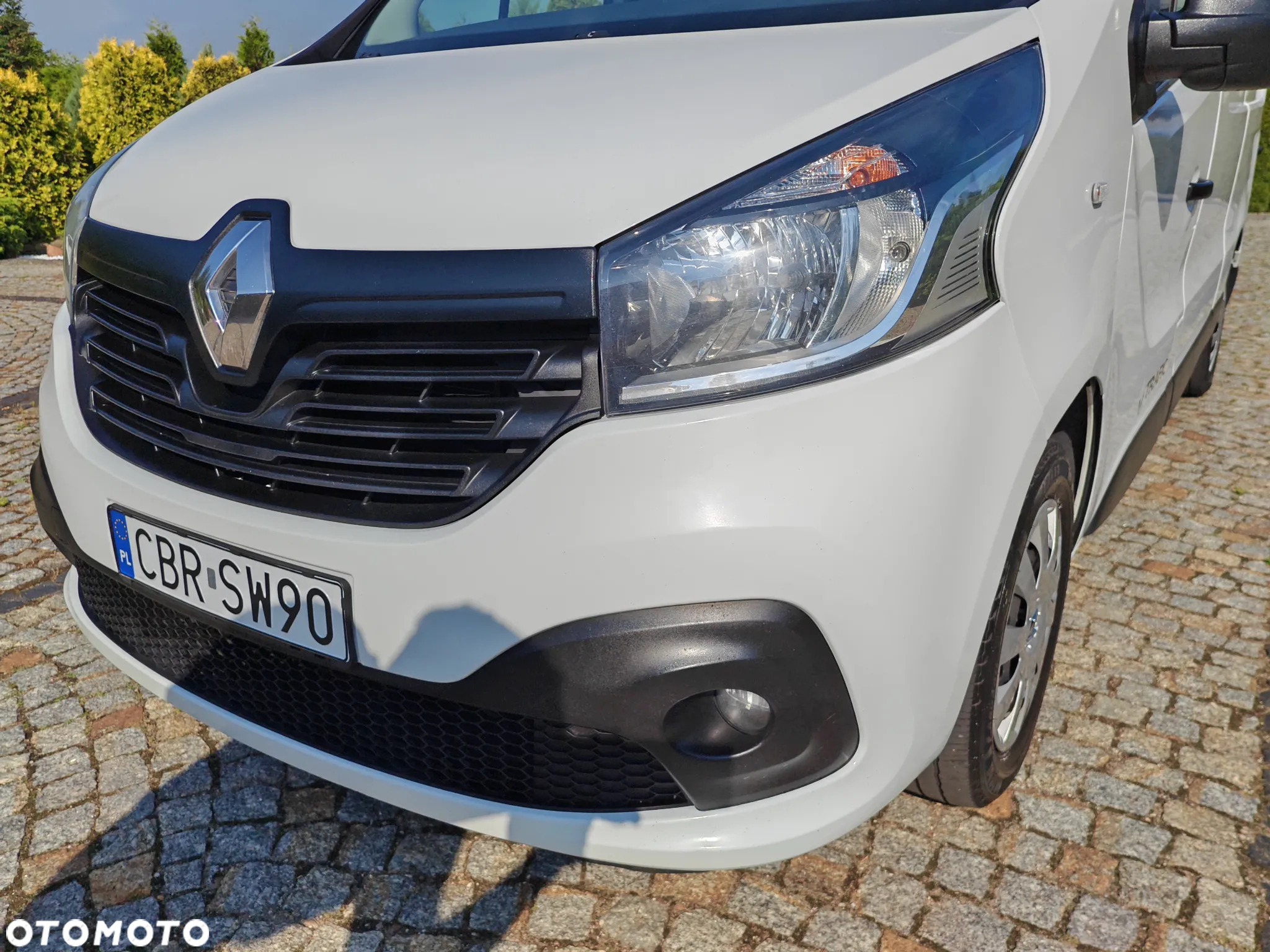 Renault TRAFIC - 35