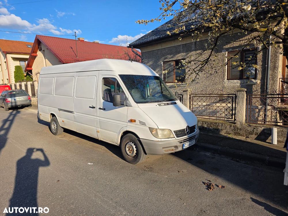 Mercedes-Benz Sprinter - 1