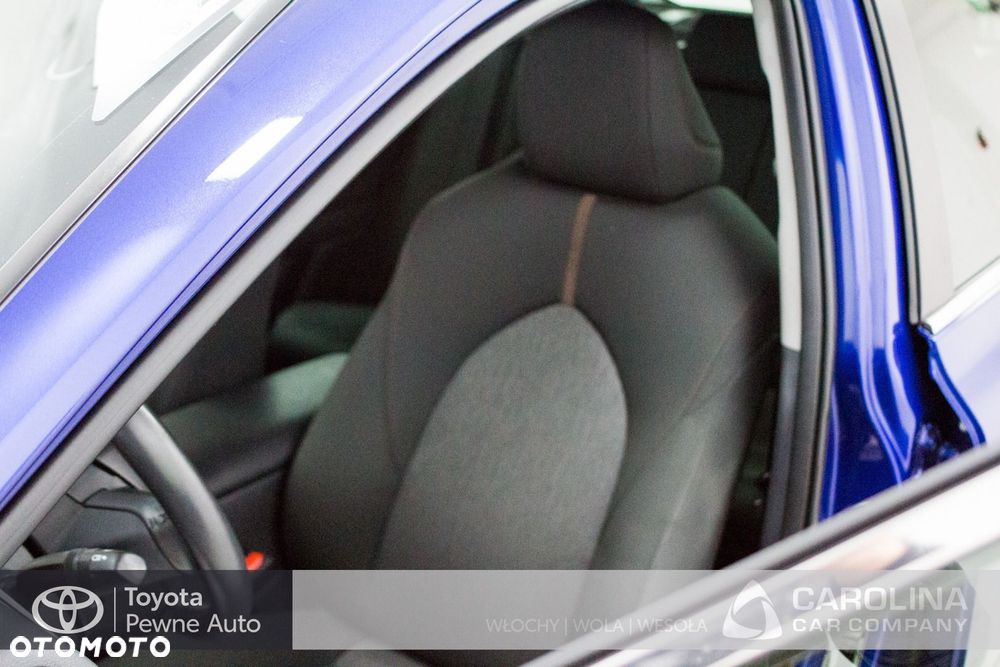 Toyota Camry - 11