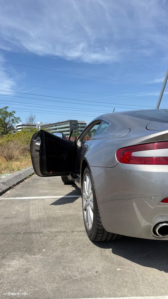 Aston Martin Vantage Coupe Sportshift - 35