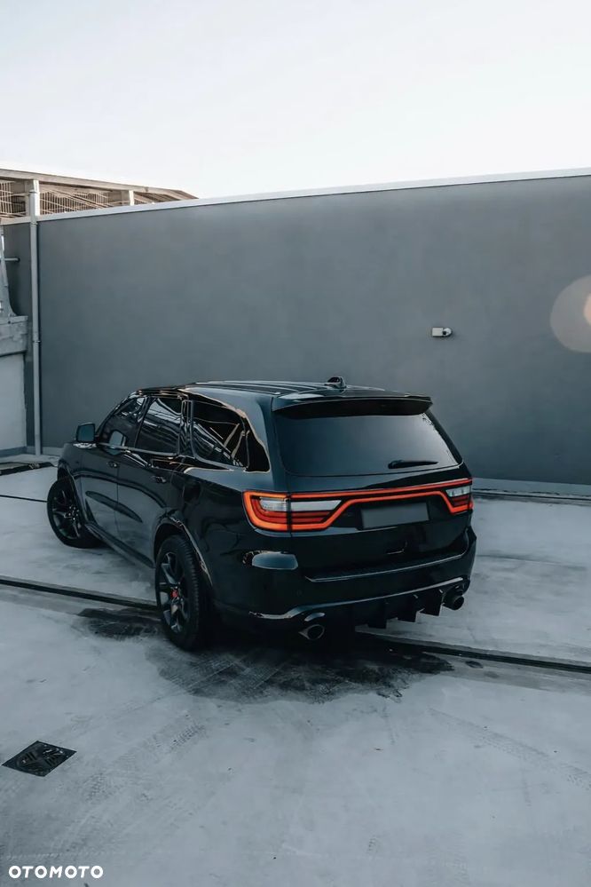 Dodge Durango 6.4 SRT - 11