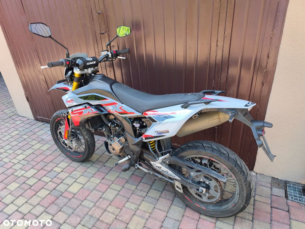 Aprilia SX - 5