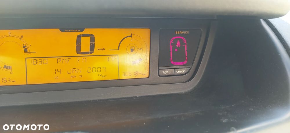 Citroën C4 Picasso - 11