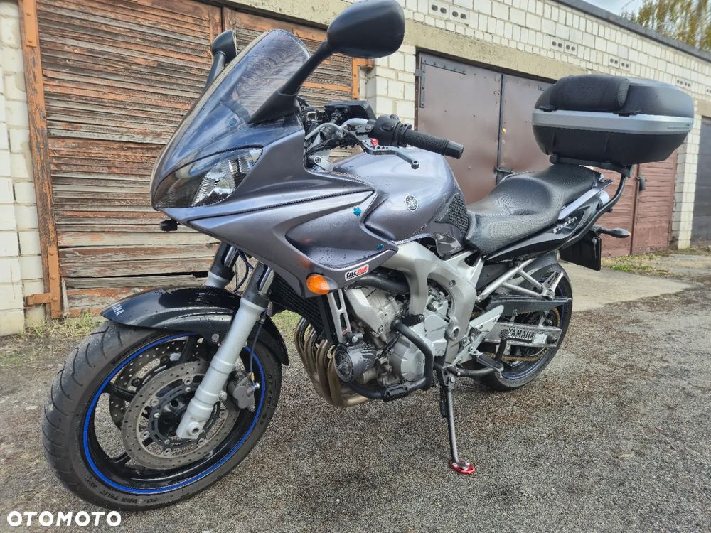 Yamaha FZ6 - 1