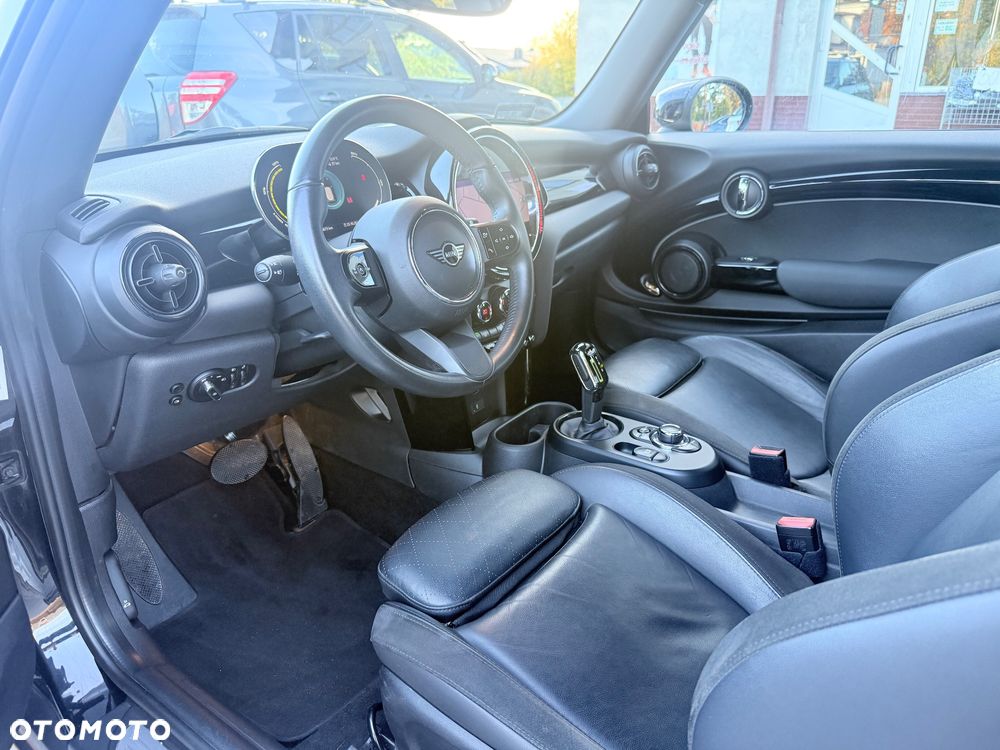 MINI Cooper SE Yours Trim - 17