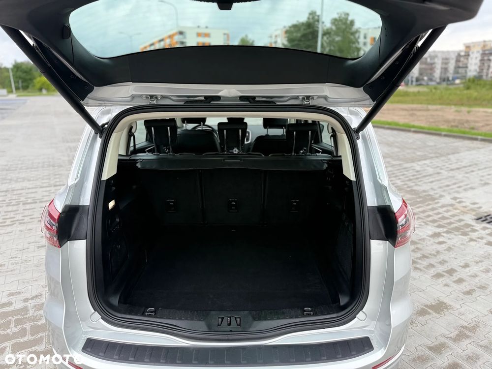 Ford S-Max - 29