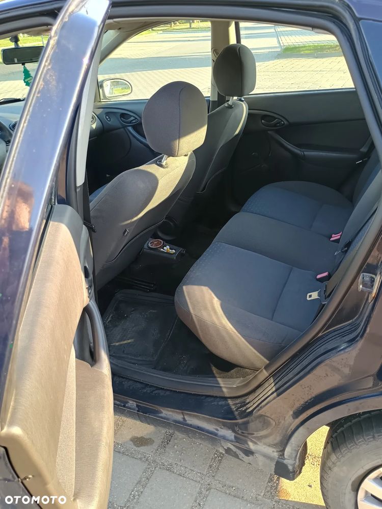 Ford Focus - 13