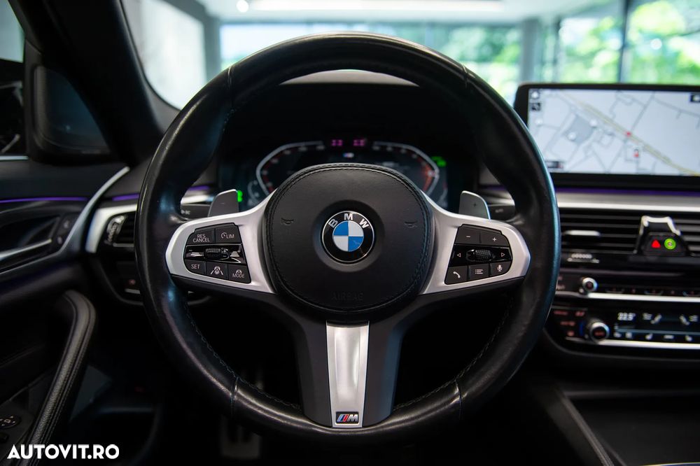 BMW Seria 5 530d xDrive AT MHEV - 20