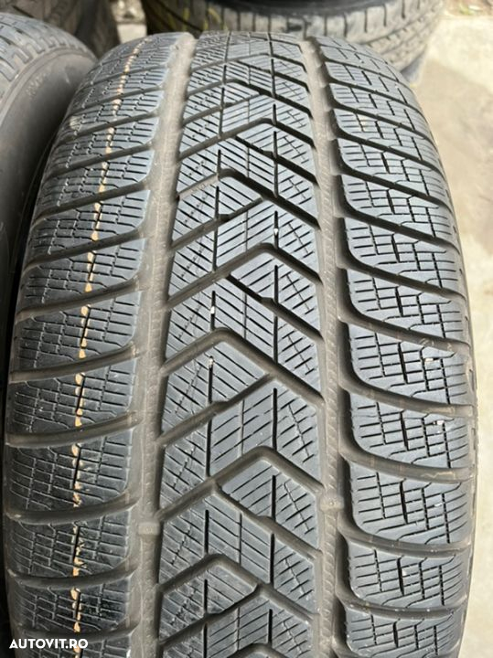 vând 4 anvelope 255/50/20 Pirelli de iarnă ca noi - 4