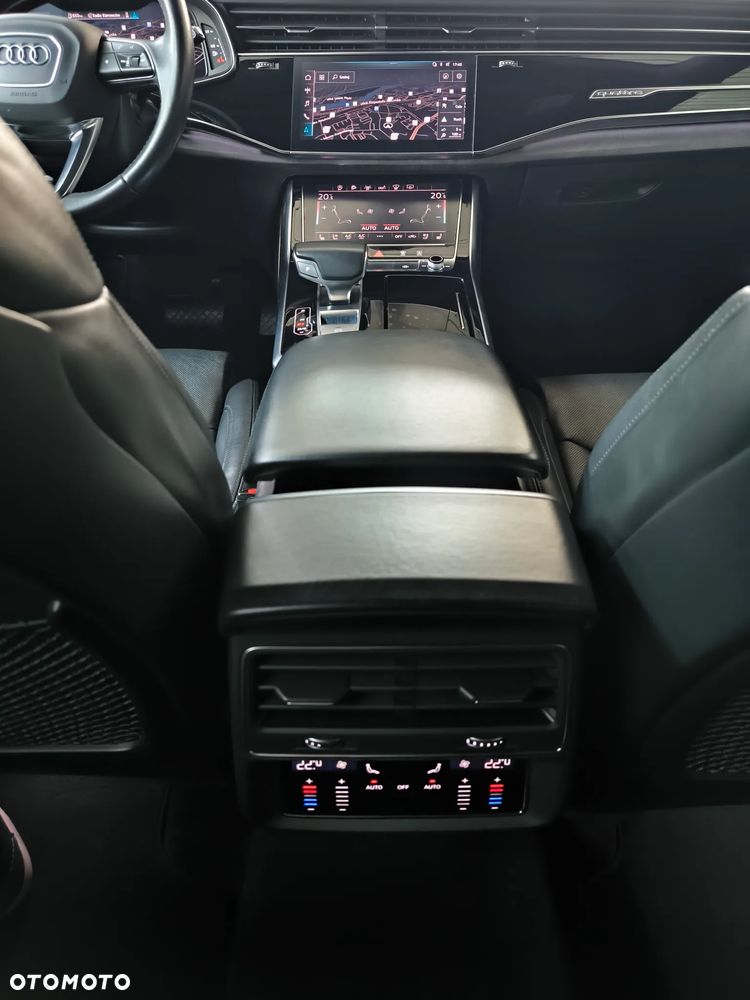 Audi Q8 - 19