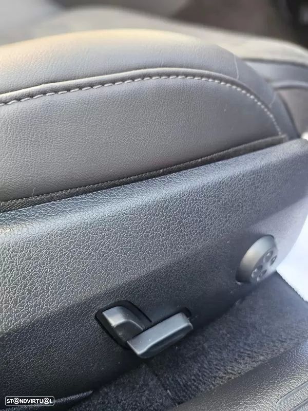 Mercedes-Benz C 300 d AMG Line - 23