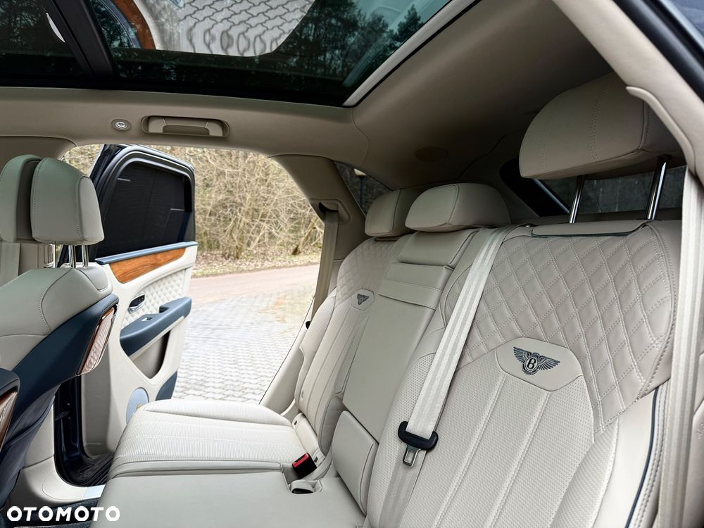 Bentley Bentayga - 11