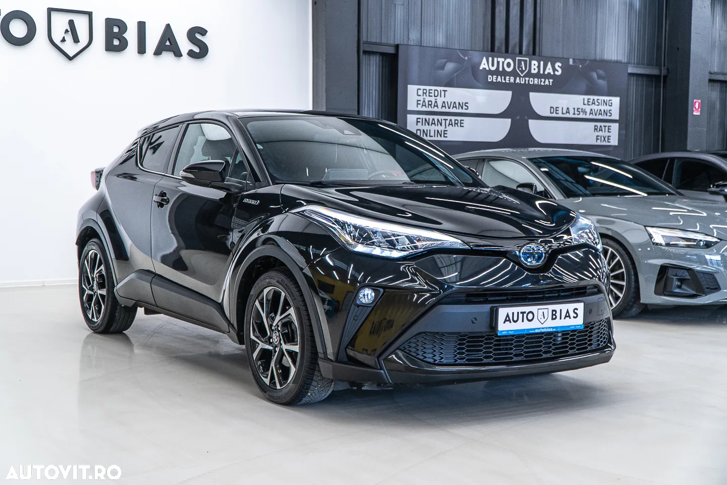 Toyota C-HR 2.0 HSD 184 CP 4x2 CVT Style - 3