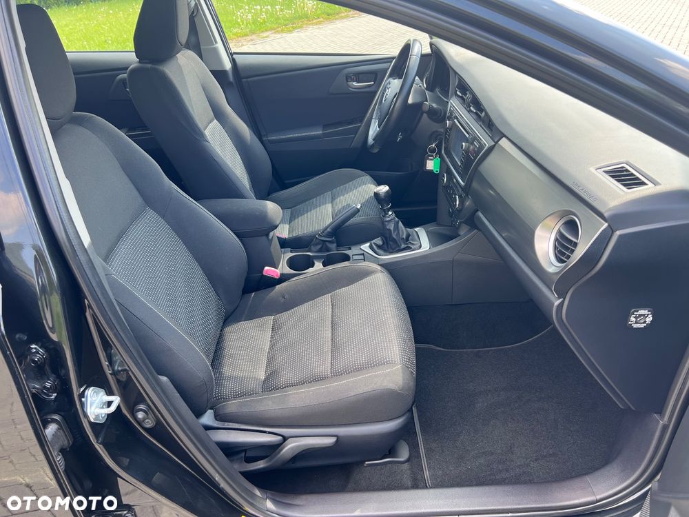 Toyota Auris 1.6 Valvematic Comfort - 21