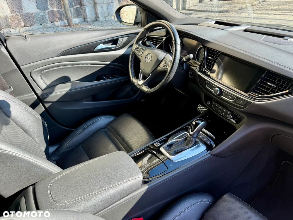 Opel Insignia 1.6 T Exclusive S&S - 28