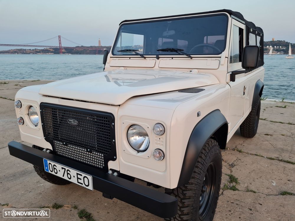 Land Rover Defender - 5