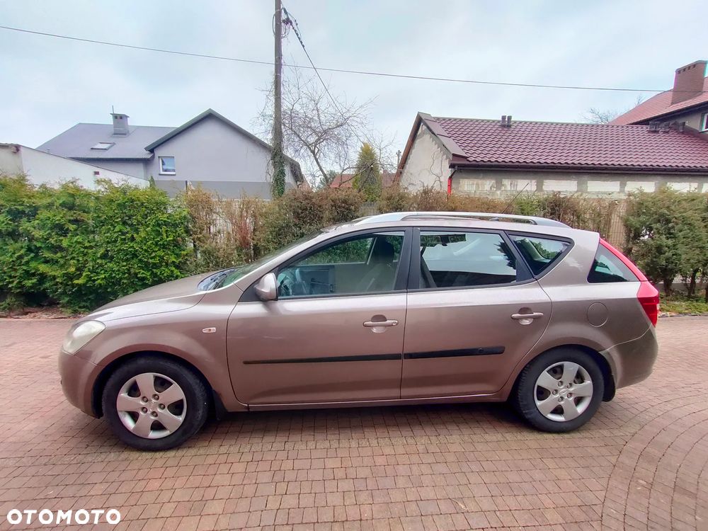 Kia Ceed 1.6 Crdi Comfort - 2