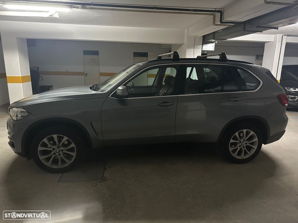 BMW X5 25 d sDrive Comfort 7L - 8